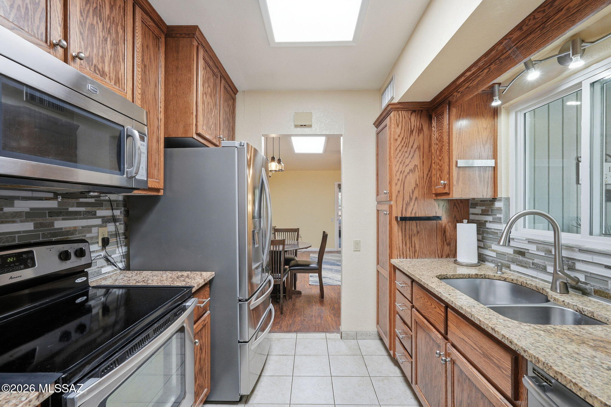 261 N Calle Del Lago