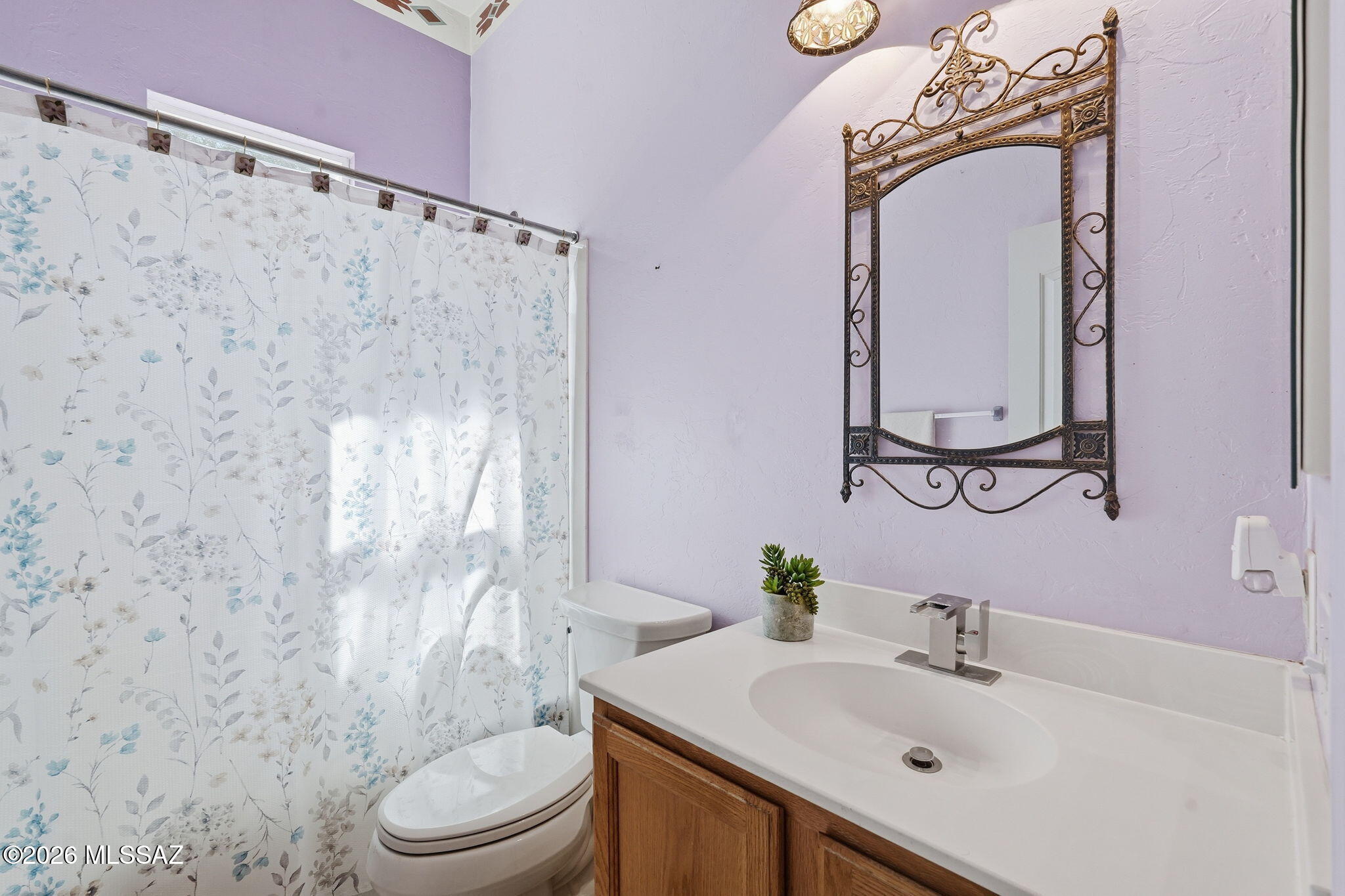 306 W Continental Vista Place