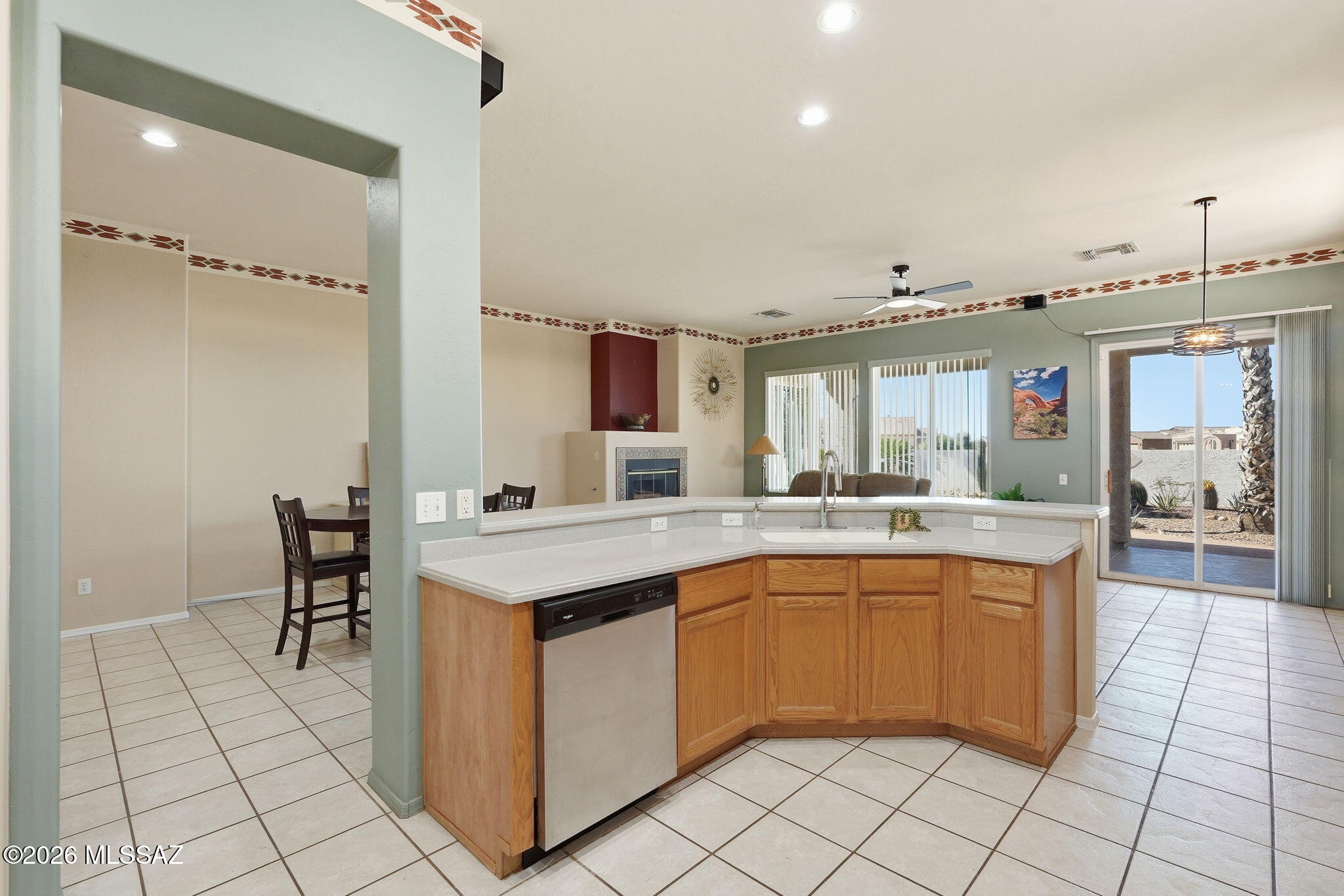 306 W Continental Vista Place