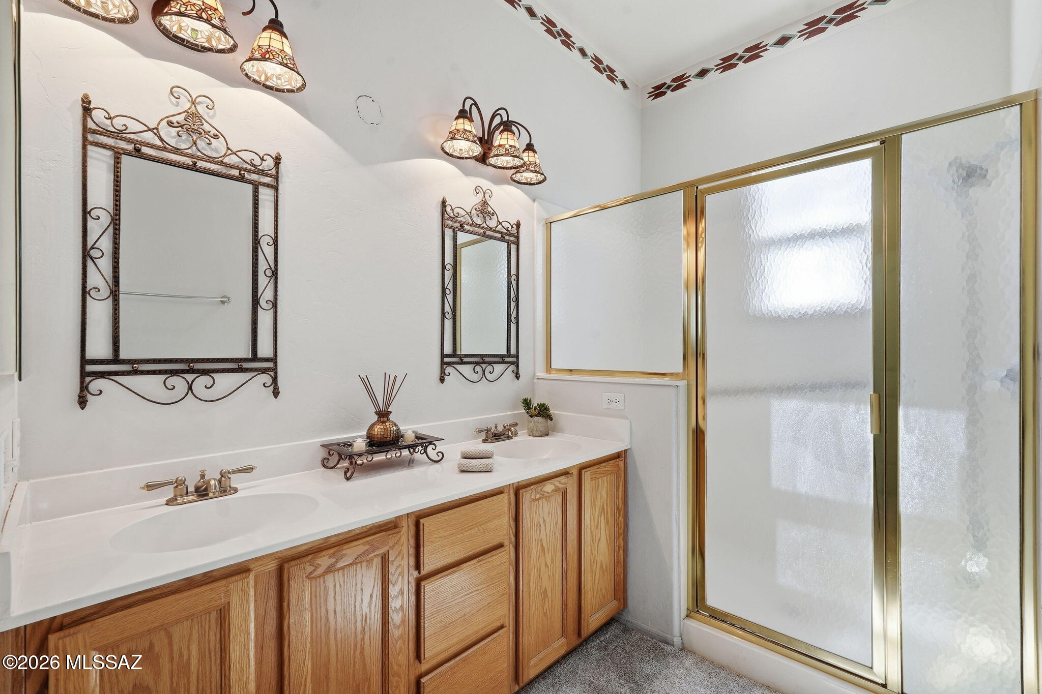 306 W Continental Vista Place