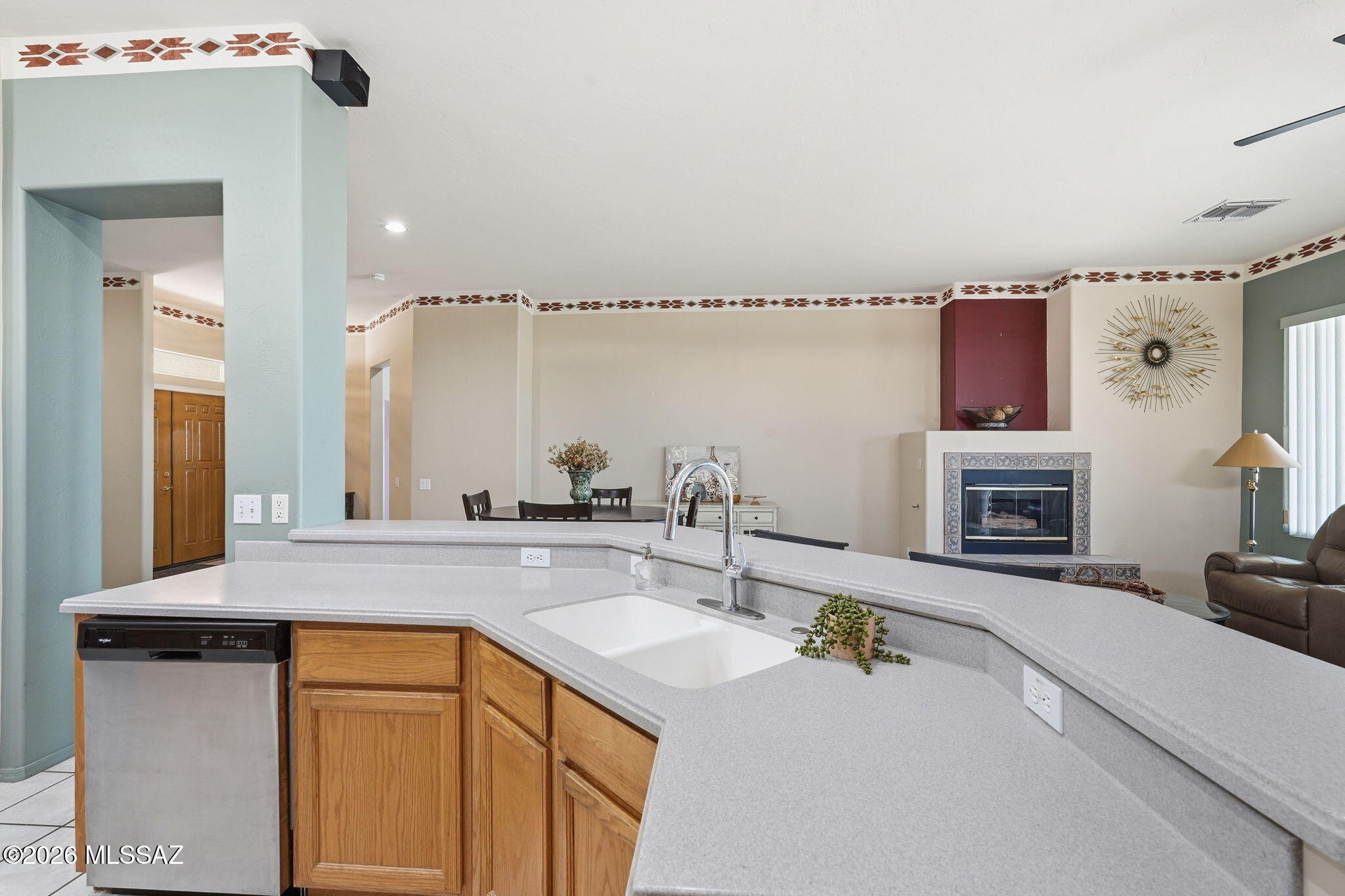 306 W Continental Vista Place