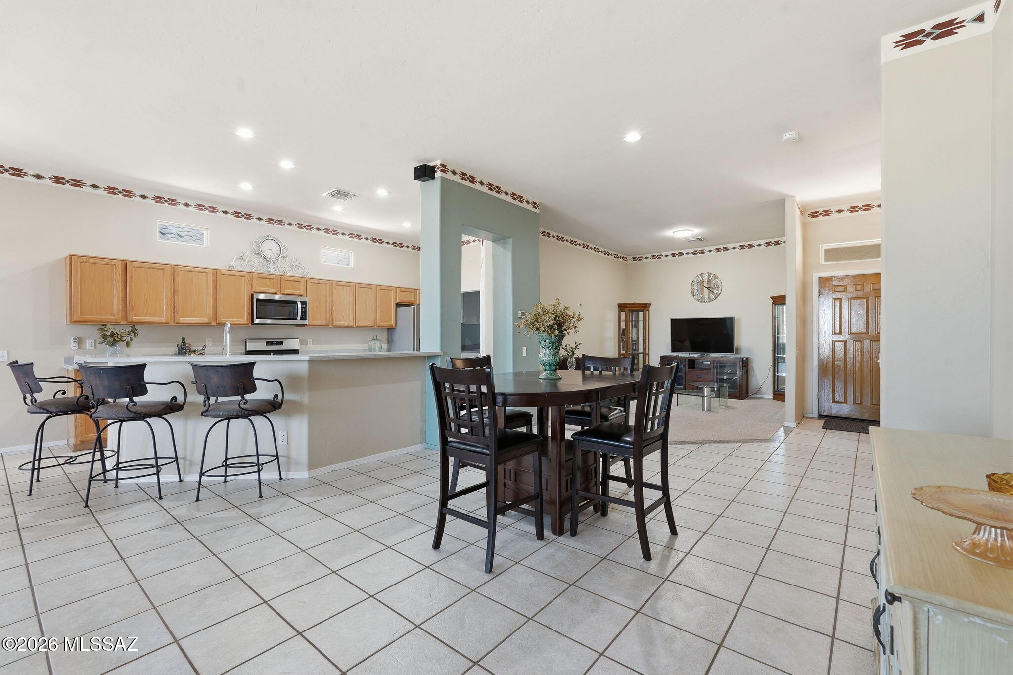 306 W Continental Vista Place