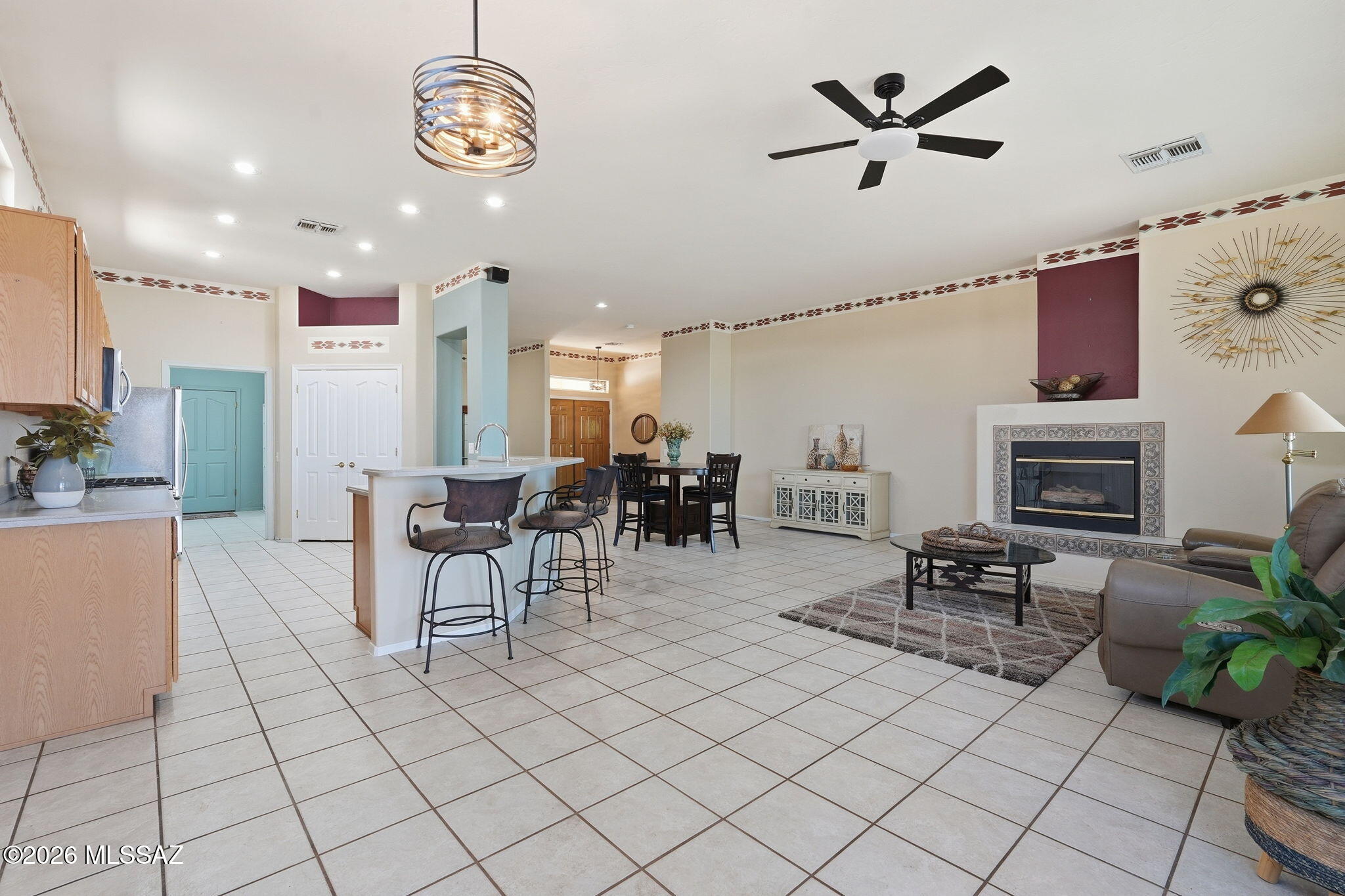 306 W Continental Vista Place