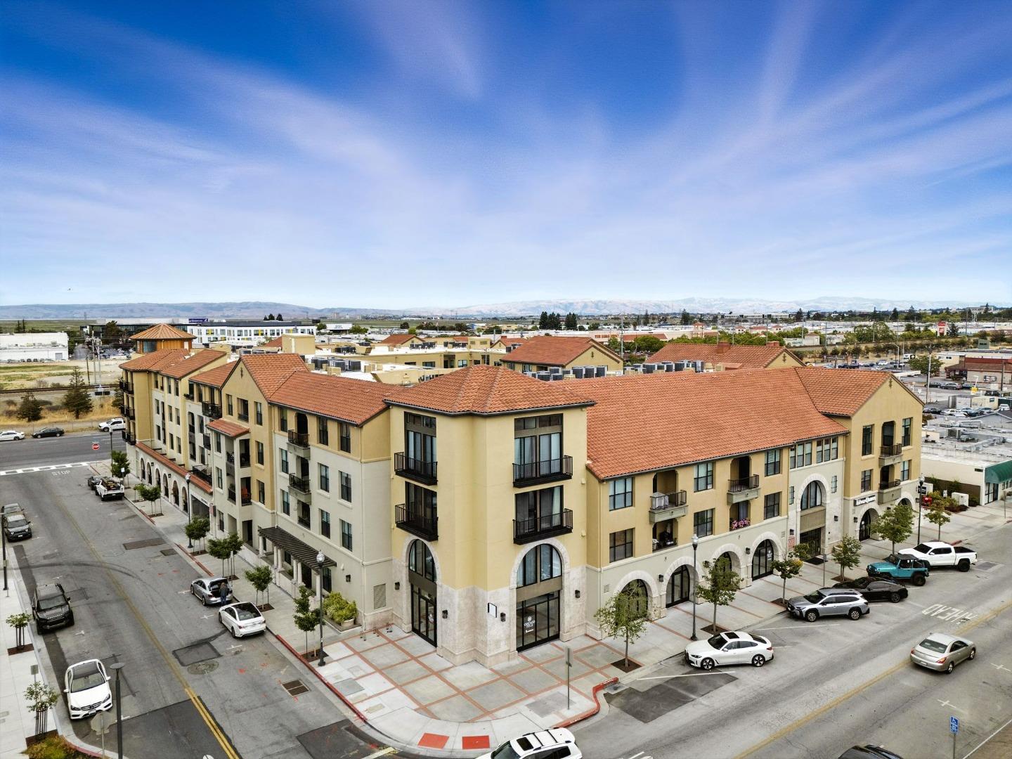 1001 Laurel Street 223