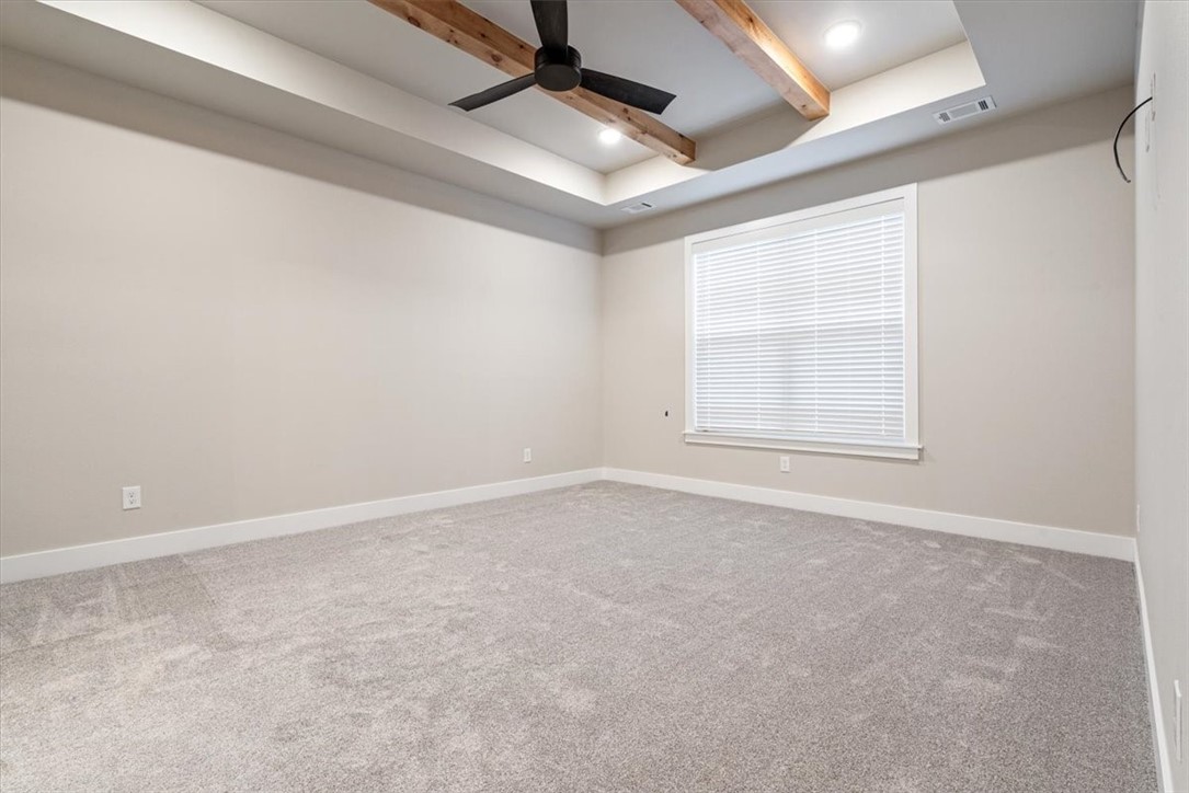 1271 Red Maple Street