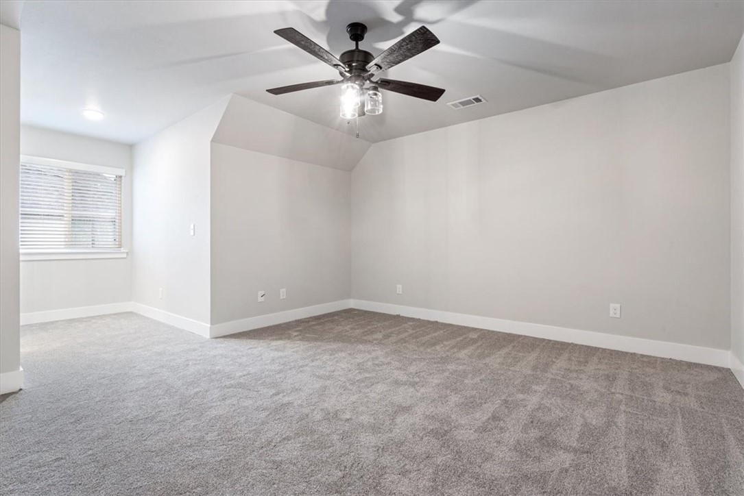 1271 Red Maple Street