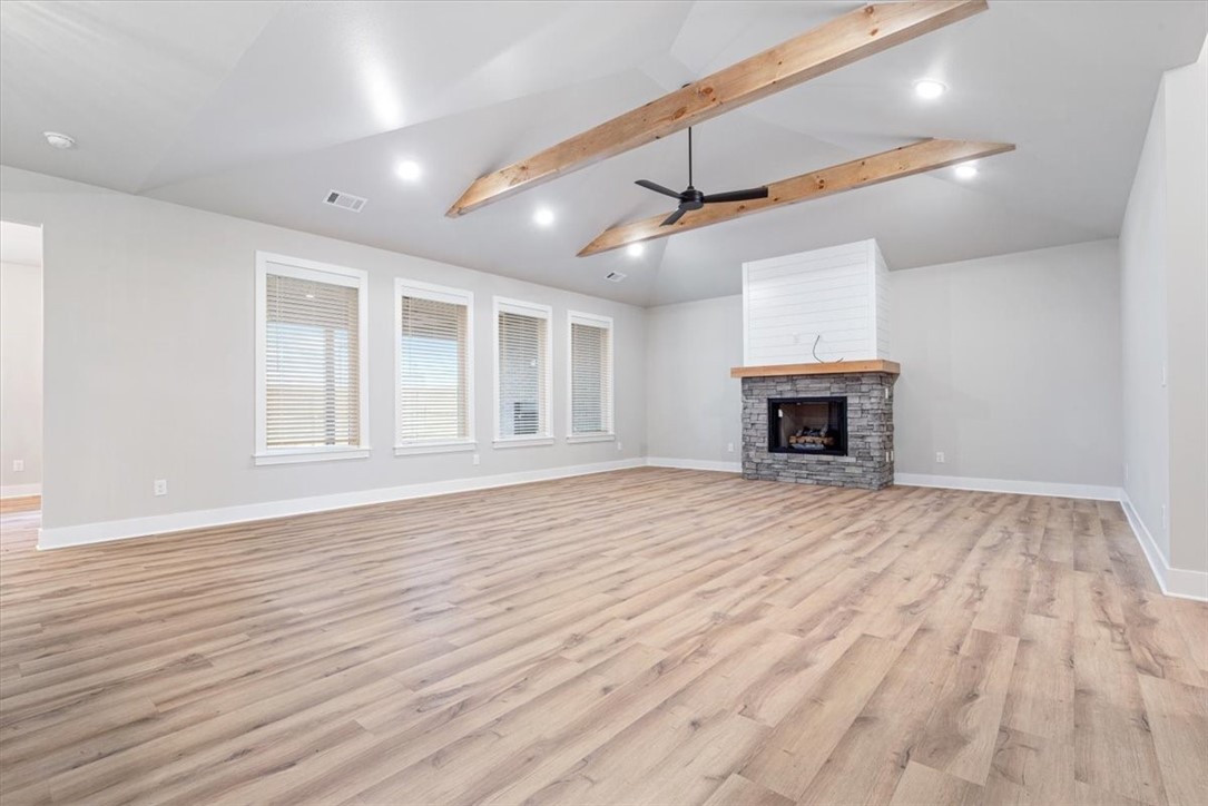 1271 Red Maple Street