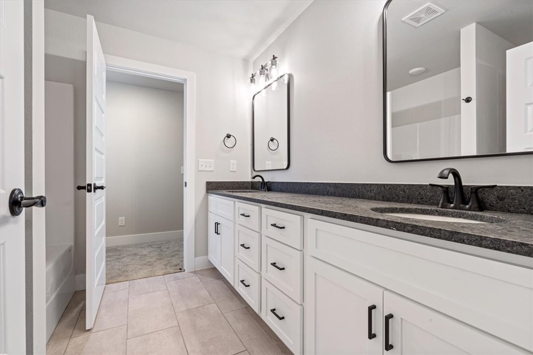 1271 Red Maple Street