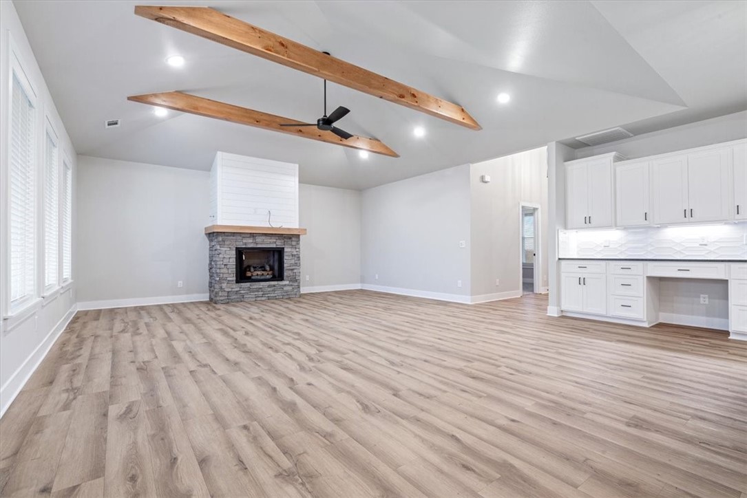 1271 Red Maple Street