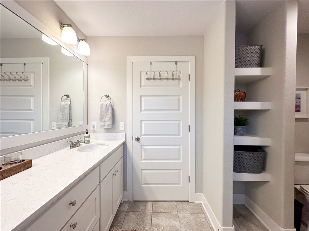 4800 W Crossvine Drive