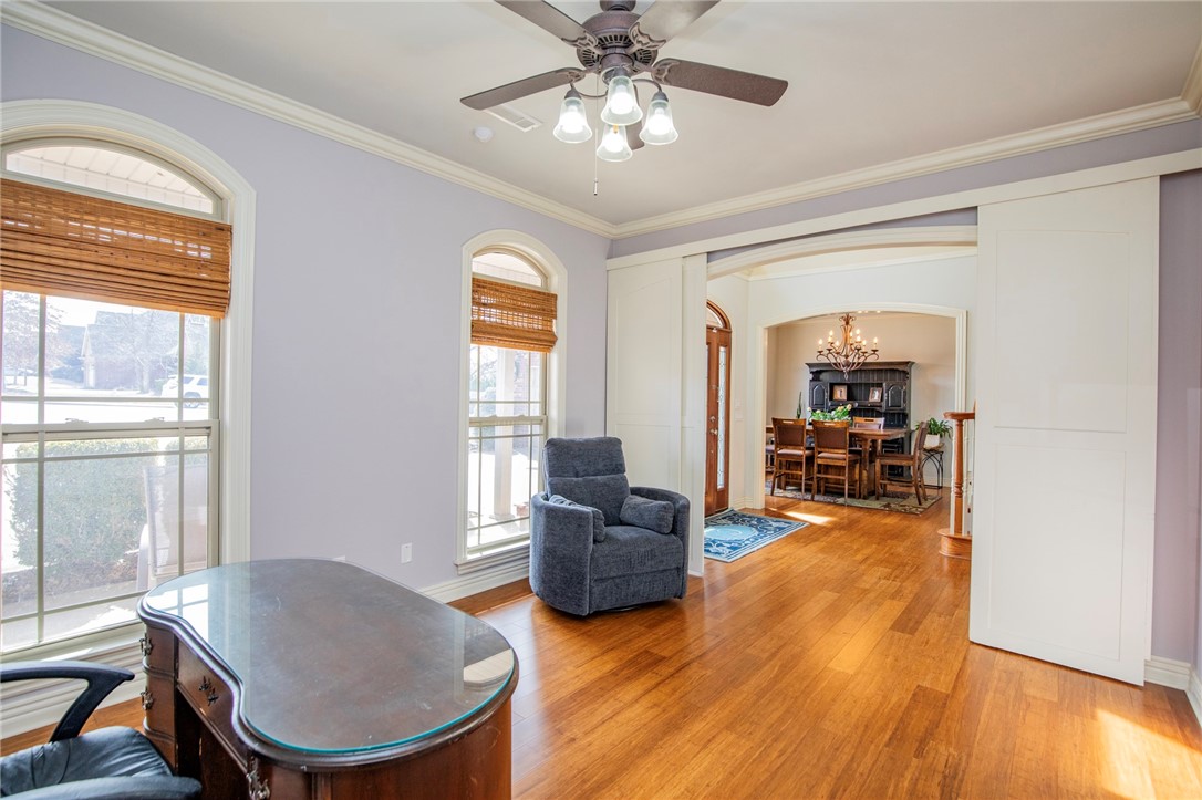 4203 W Pleasant Drive