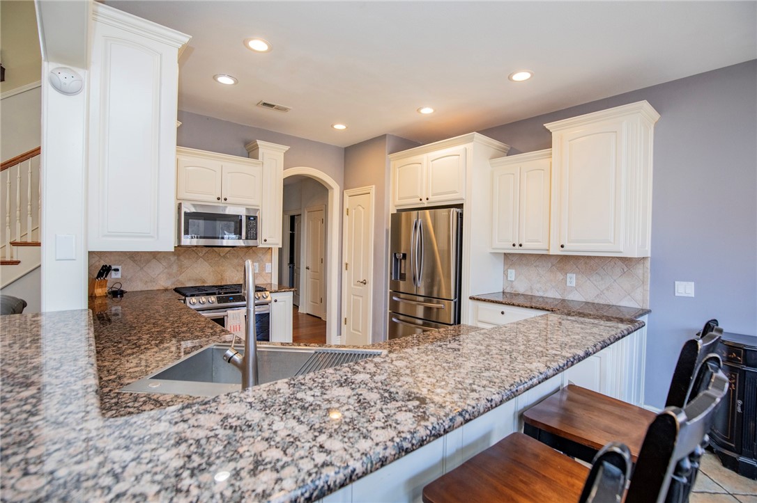 4203 W Pleasant Drive