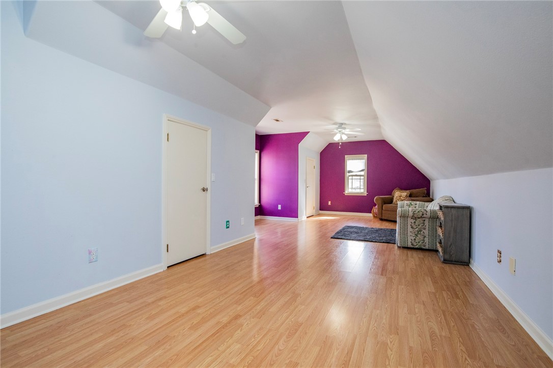 4203 W Pleasant Drive