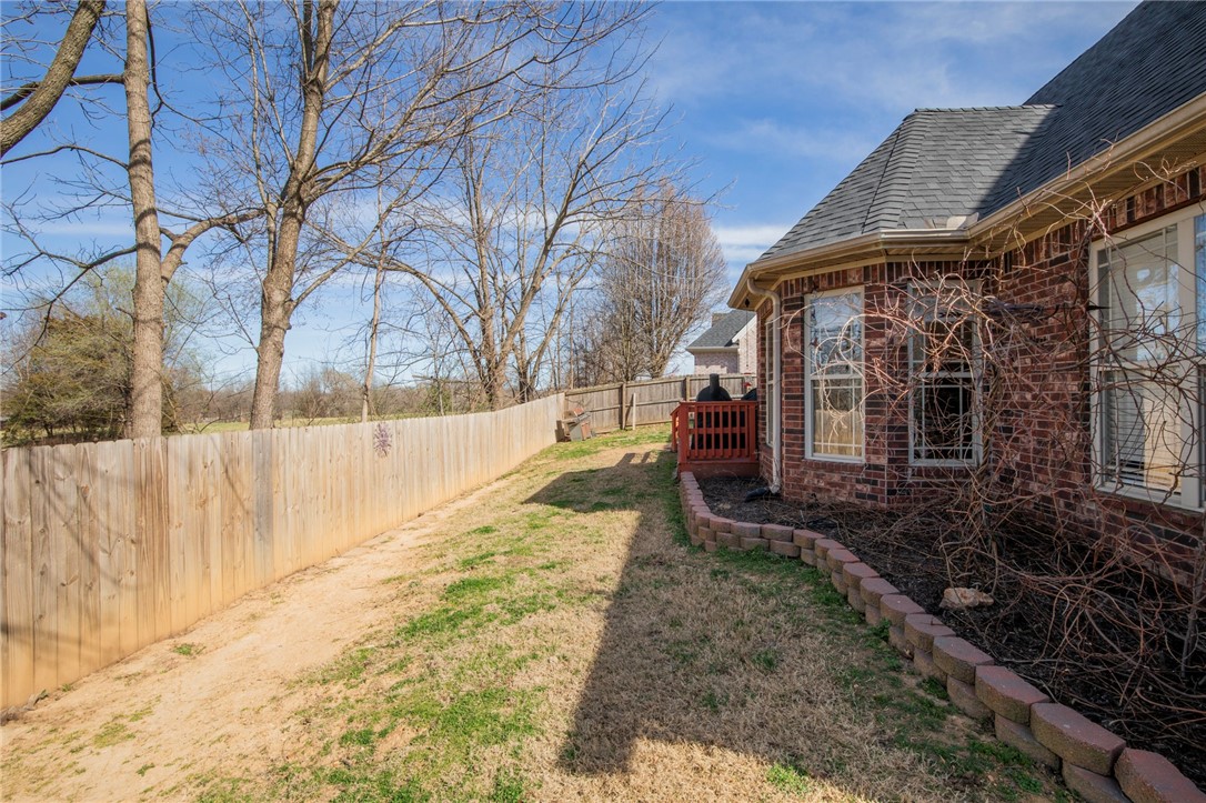 4203 W Pleasant Drive