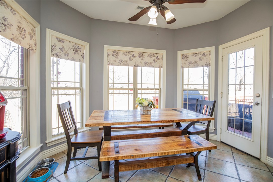 4203 W Pleasant Drive