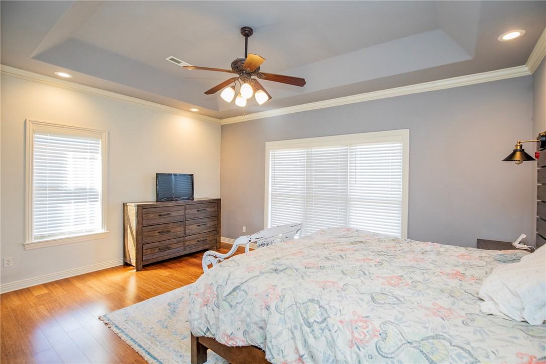 4203 W Pleasant Drive