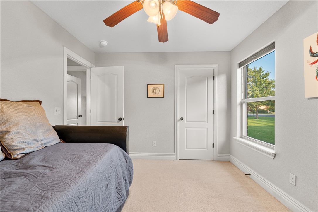 4002 SW Summerbrook Street