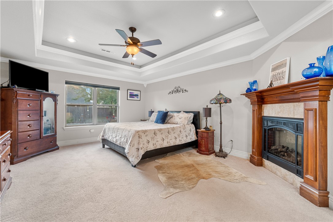 4002 SW Summerbrook Street