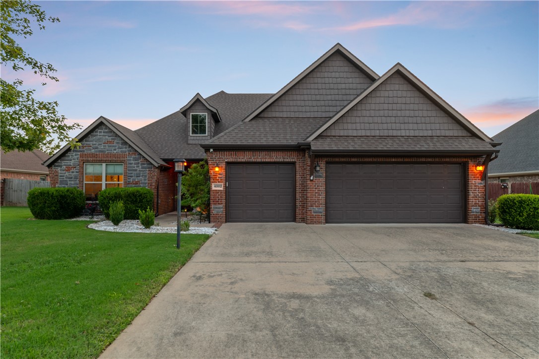 4002 SW Summerbrook Street