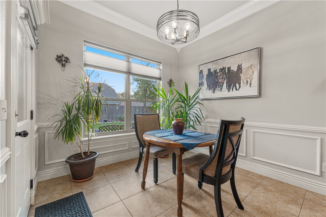 4002 SW Summerbrook Street