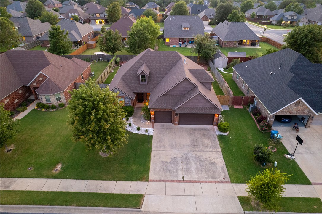 4002 SW Summerbrook Street