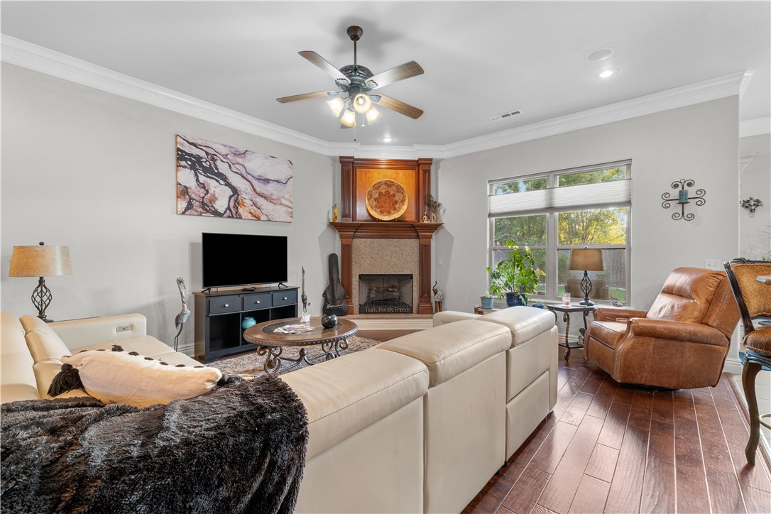 4002 SW Summerbrook Street