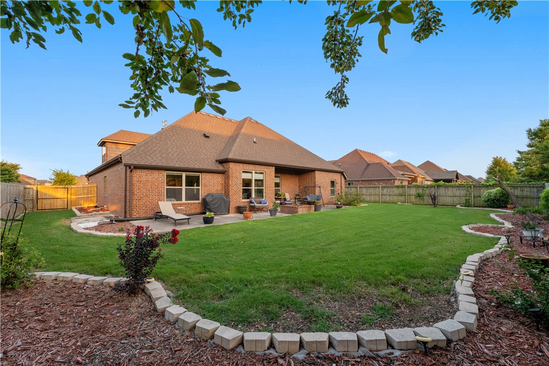 4002 SW Summerbrook Street