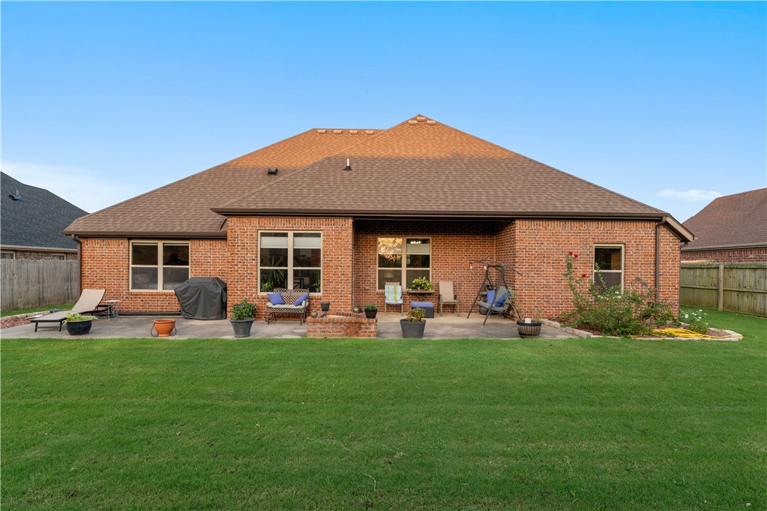 4002 SW Summerbrook Street