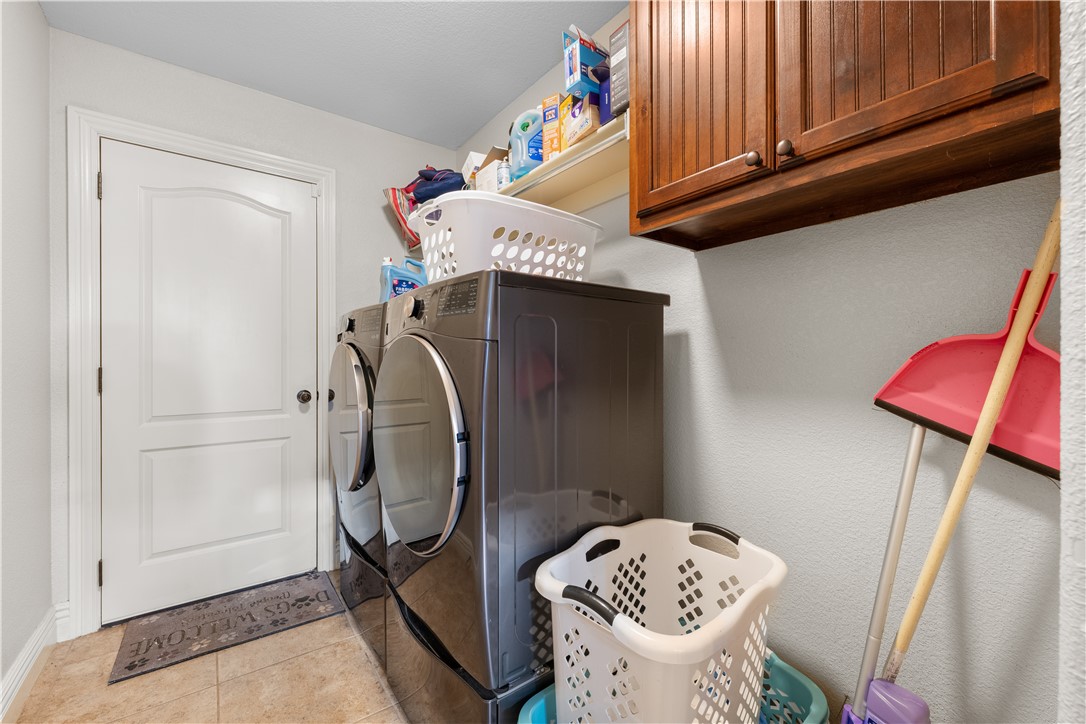 4002 SW Summerbrook Street