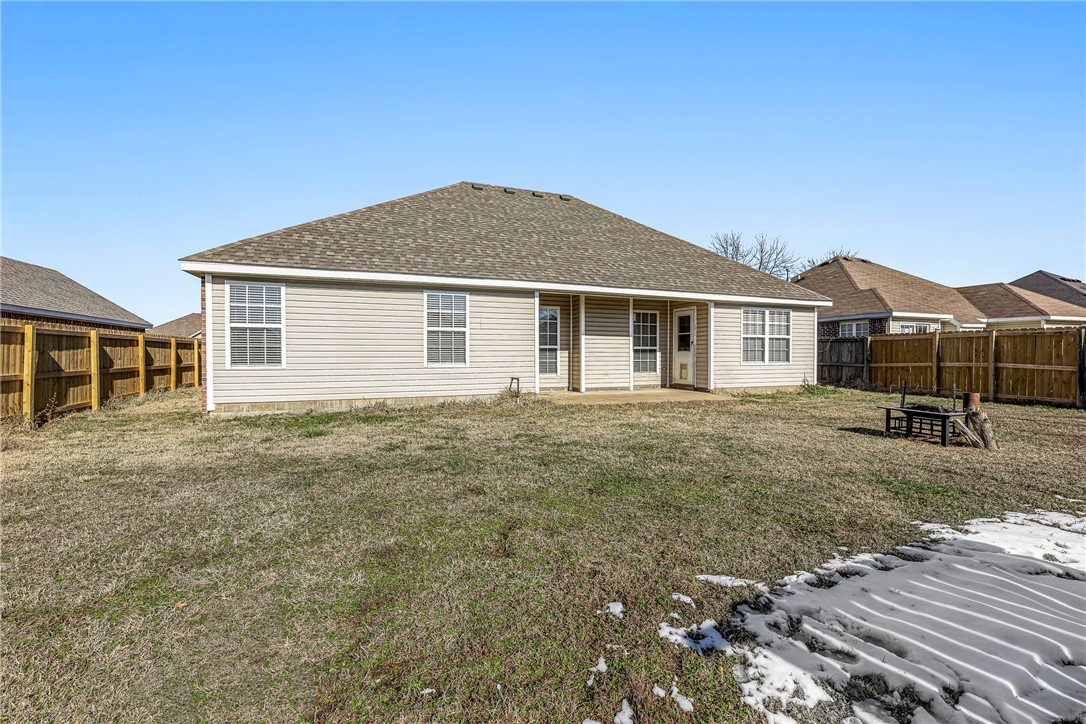 210 E Thistlewood Avenue