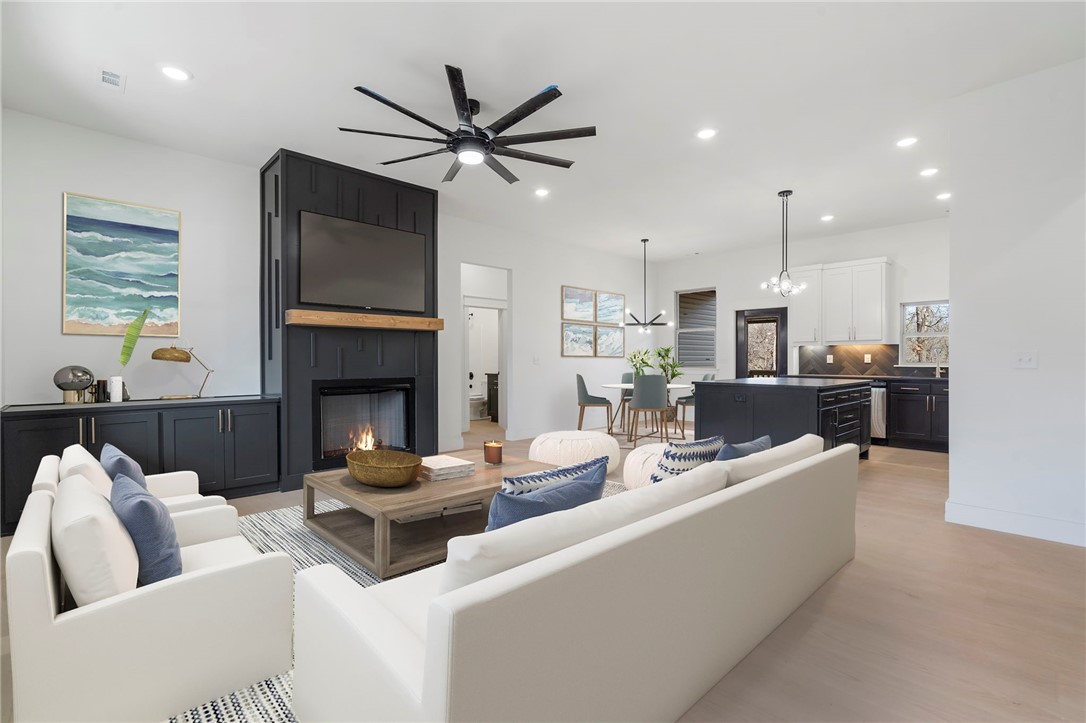 4 Troon Lane
