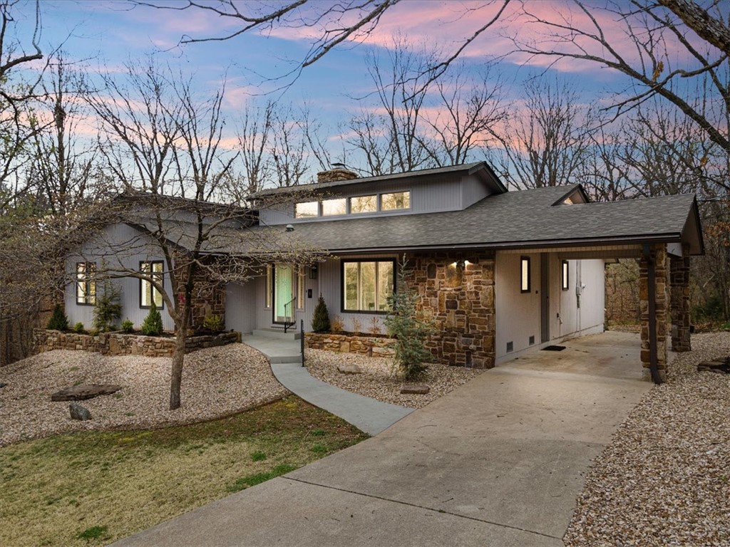 8 Tarland Lane