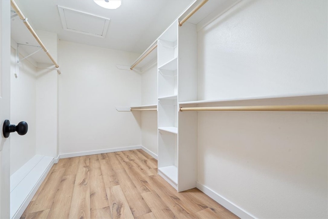 8 Tarland Lane