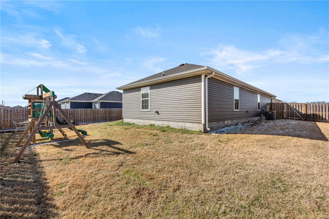 817 S Parrot Lane
