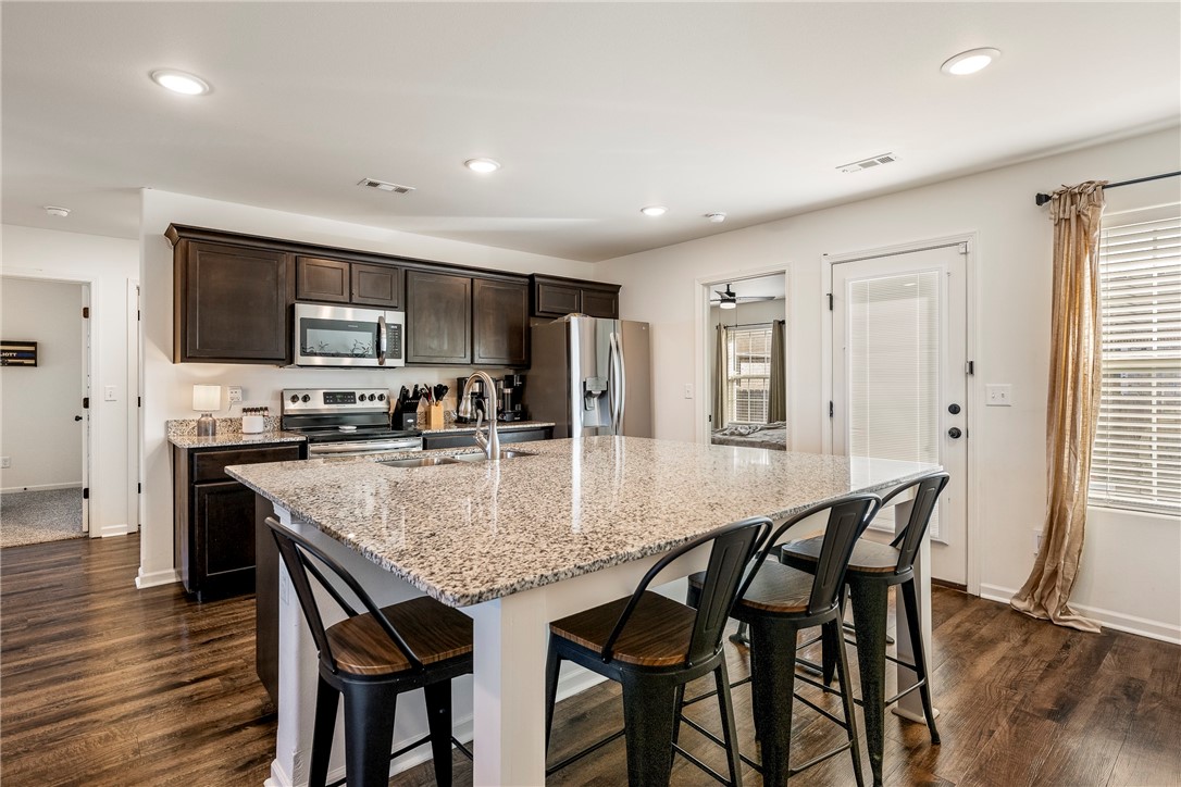 817 S Parrot Lane