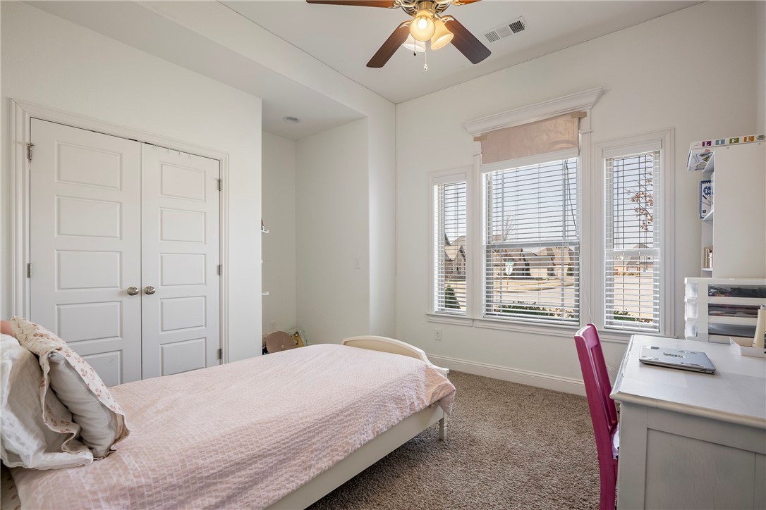 5700 W Lakewood Drive