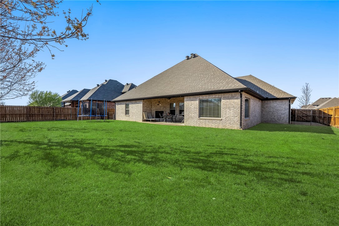 5700 W Lakewood Drive