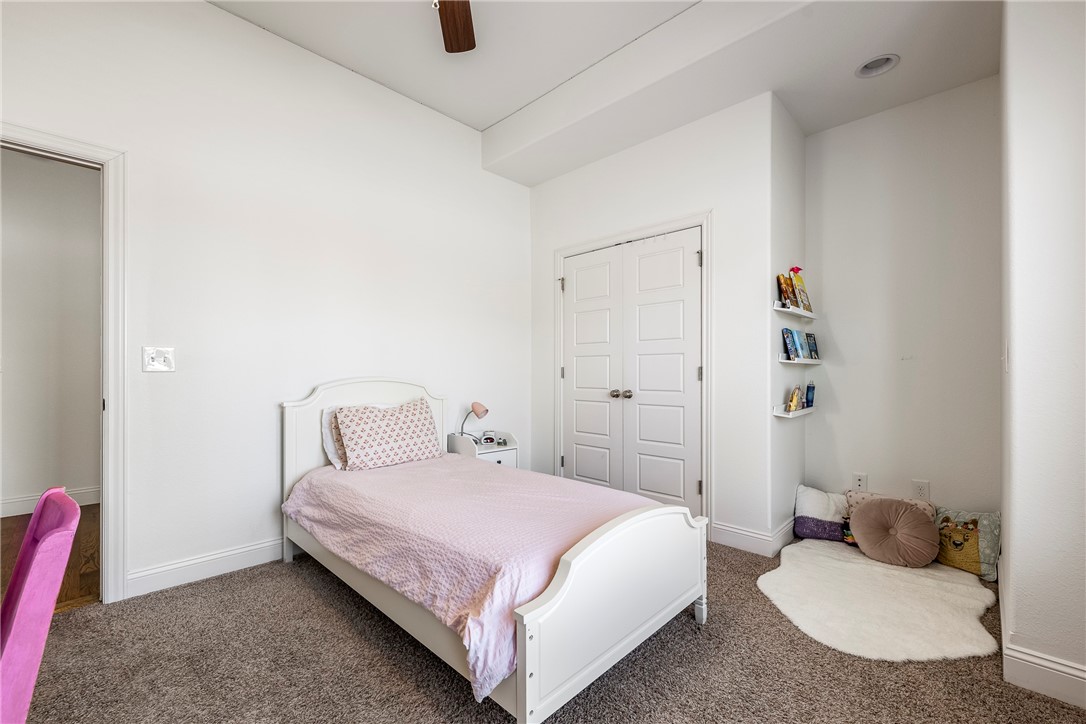 5700 W Lakewood Drive