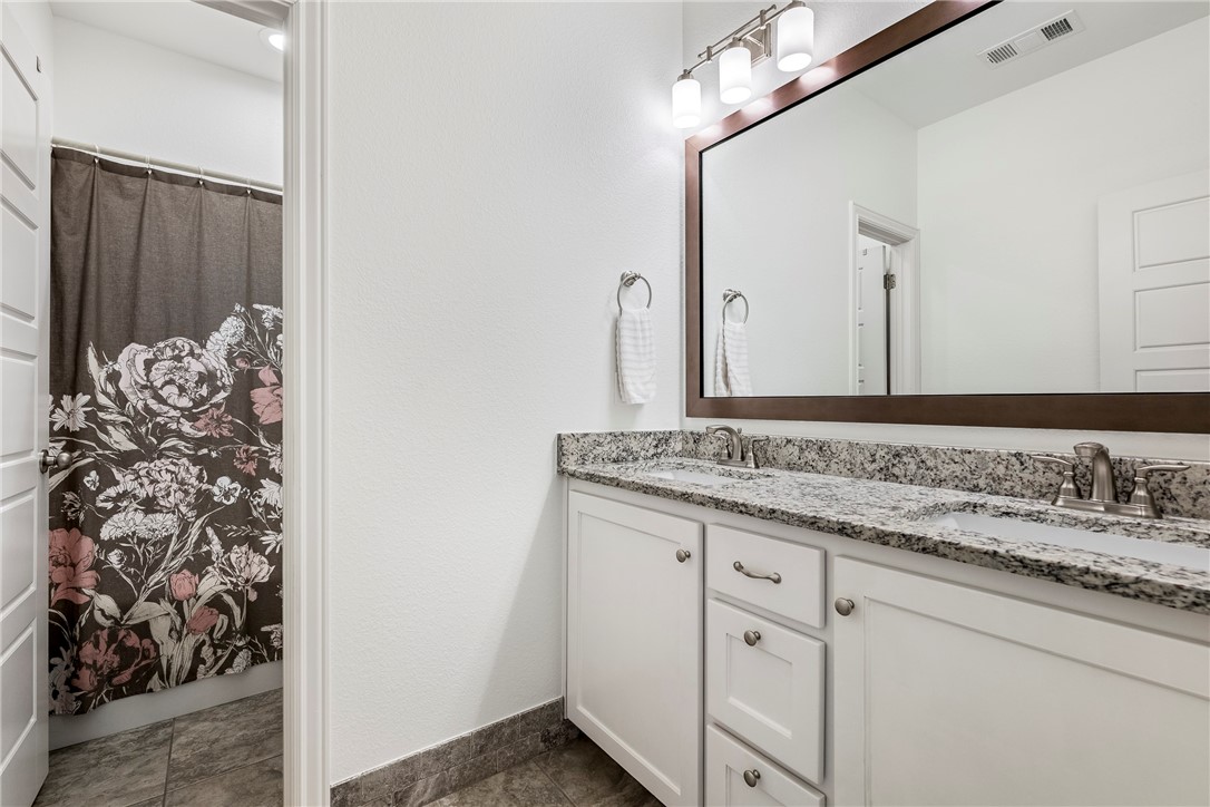 5700 W Lakewood Drive