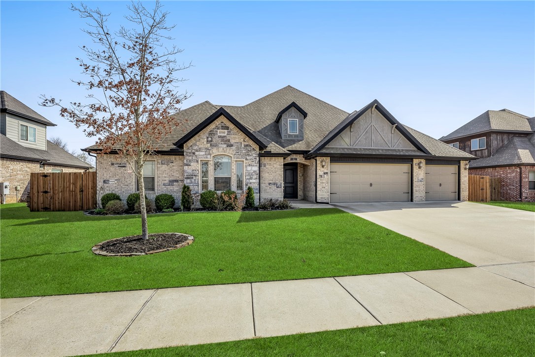 5700 W Lakewood Drive