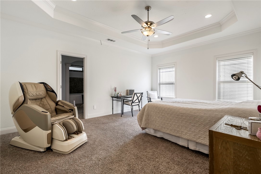 5700 W Lakewood Drive