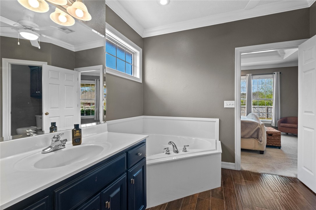 330 Red Maple Avenue