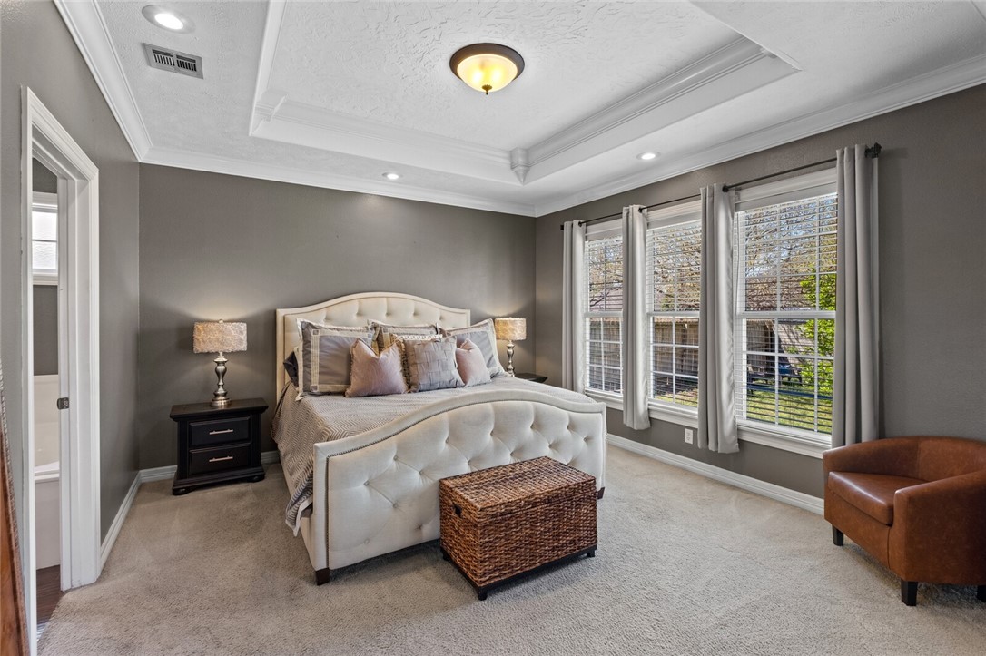 330 Red Maple Avenue