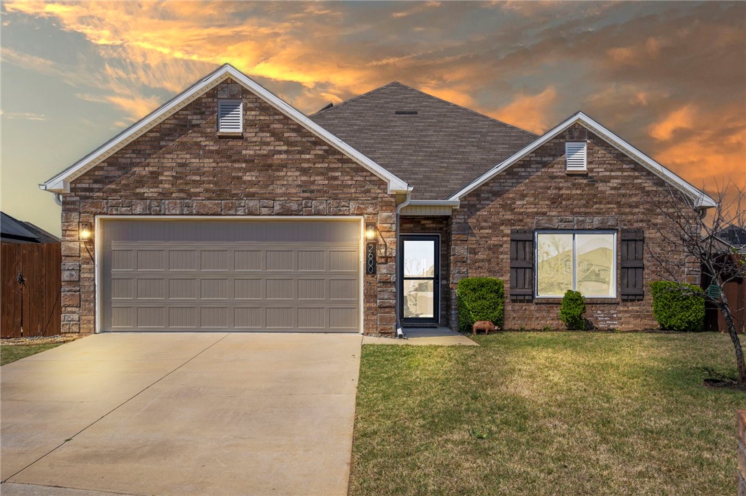 2600 Whispering Woods Court