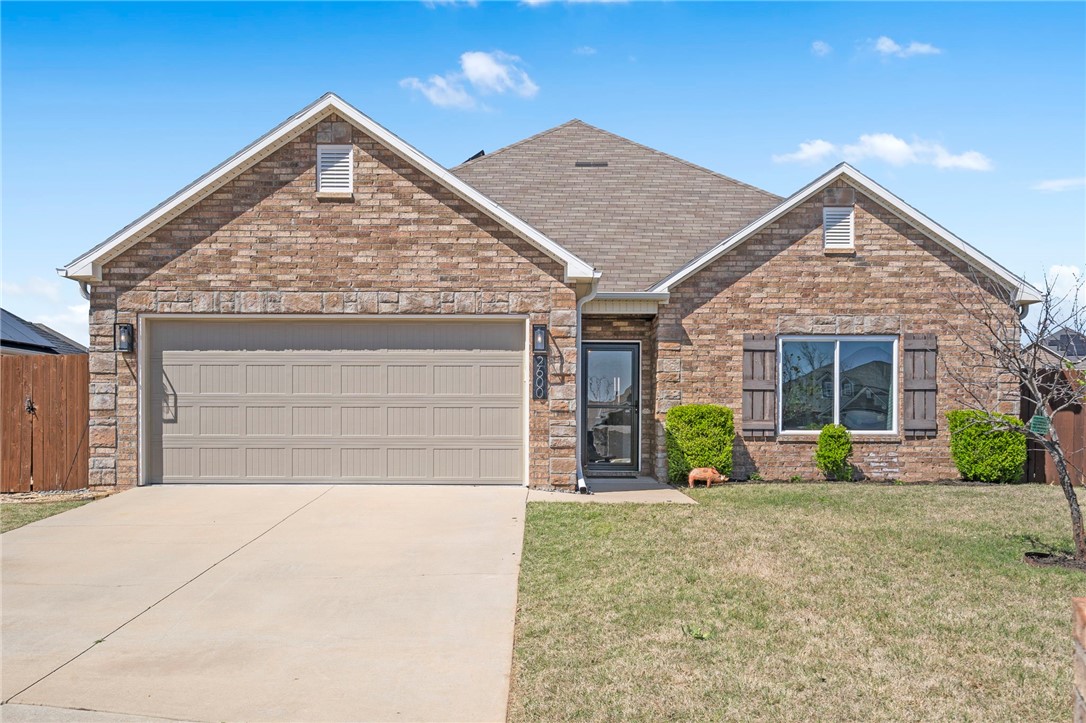 2600 Whispering Woods Court