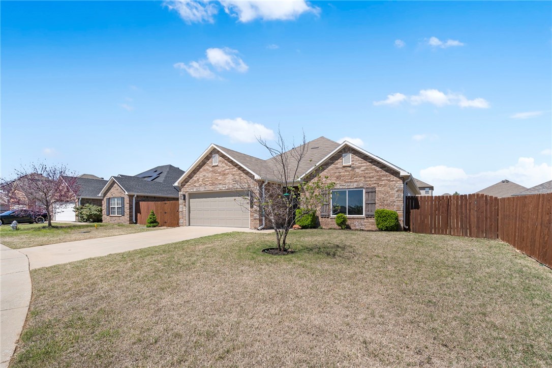 2600 Whispering Woods Court