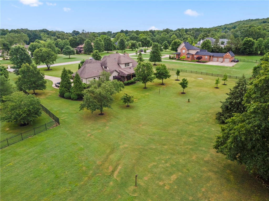 3997 N Bridlewood Drive