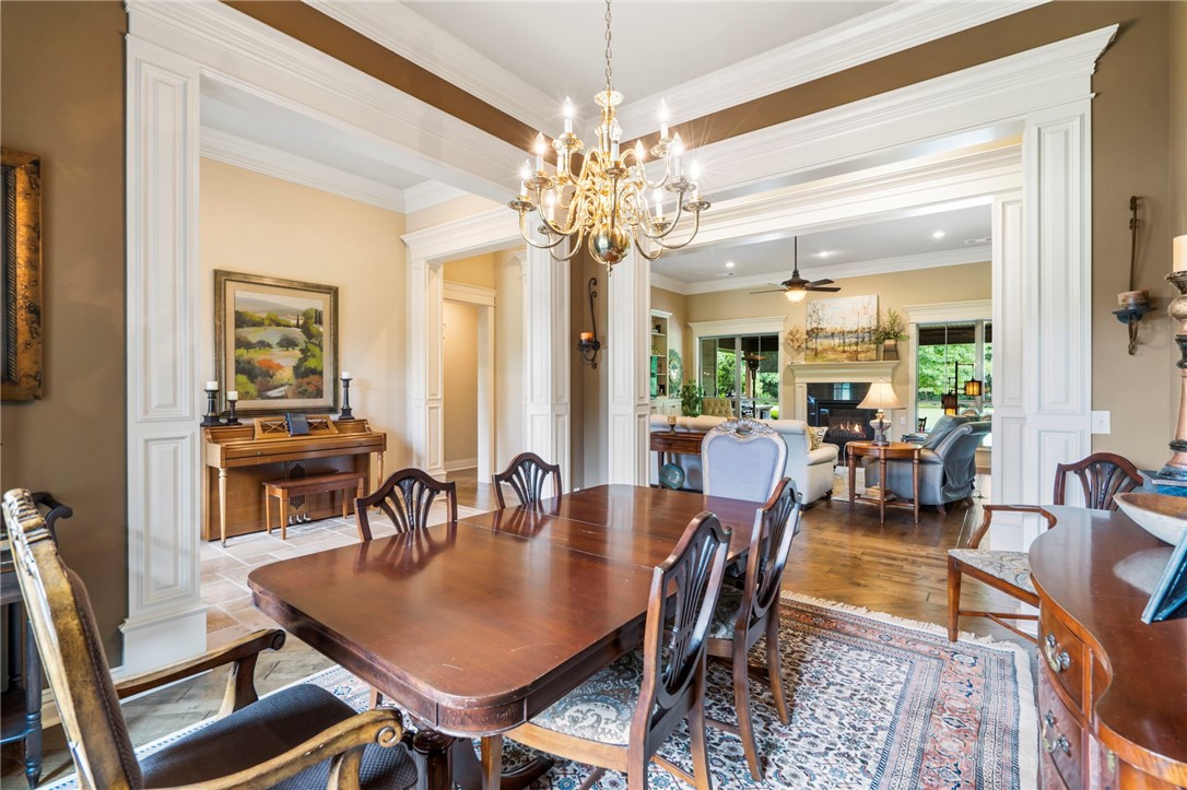 3997 N Bridlewood Drive