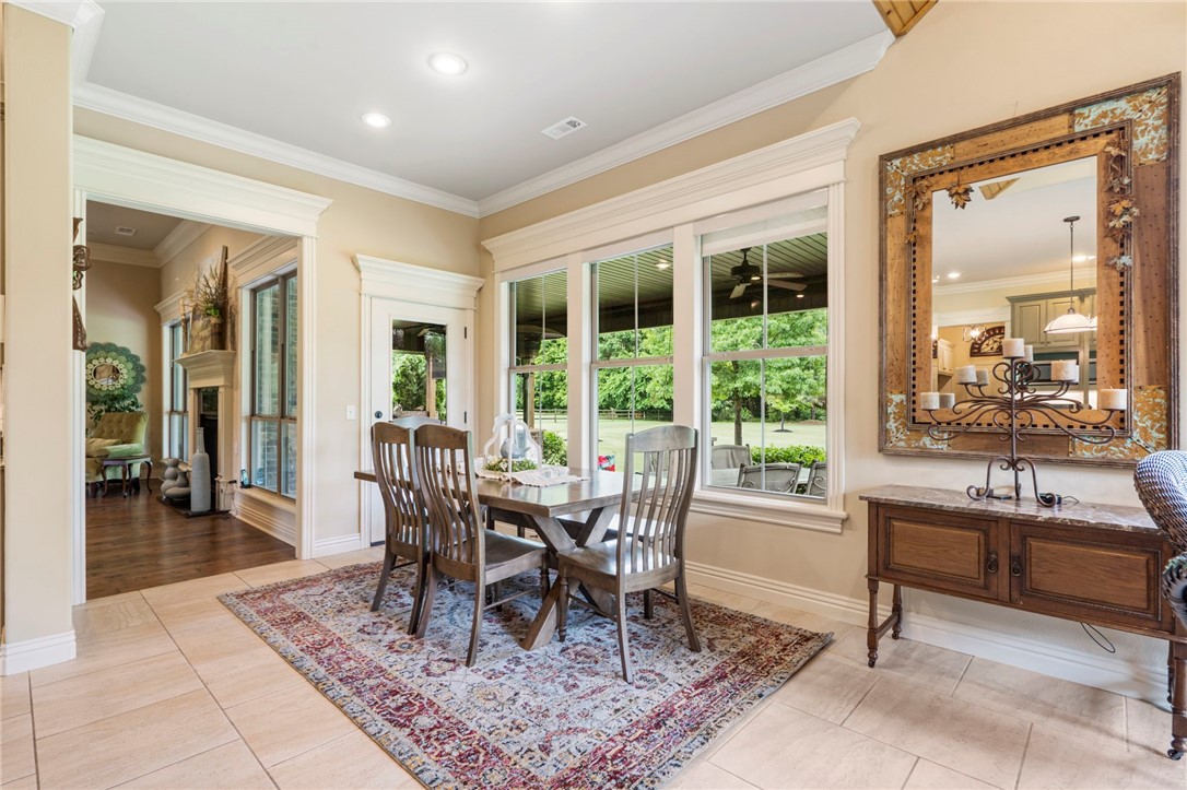 3997 N Bridlewood Drive