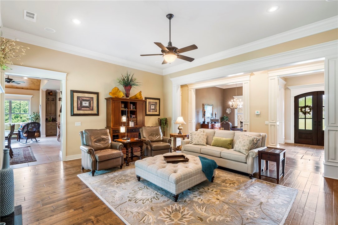 3997 N Bridlewood Drive